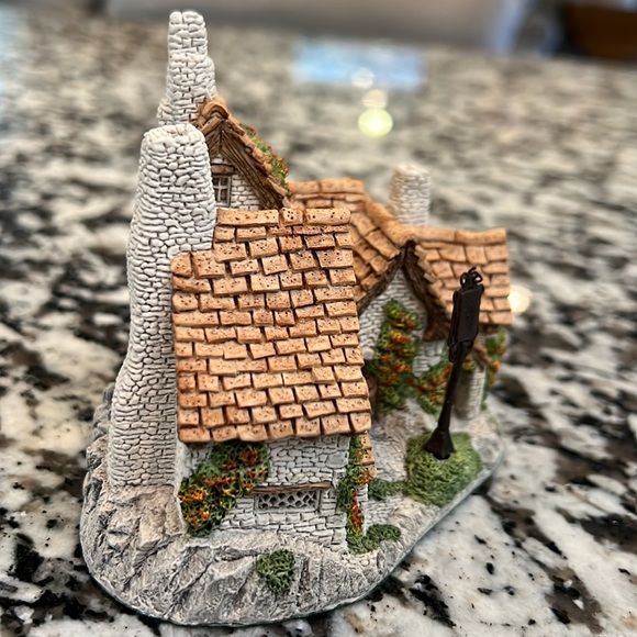 David Winter Cottages Green Dragon Pub - Picture 6 of 8